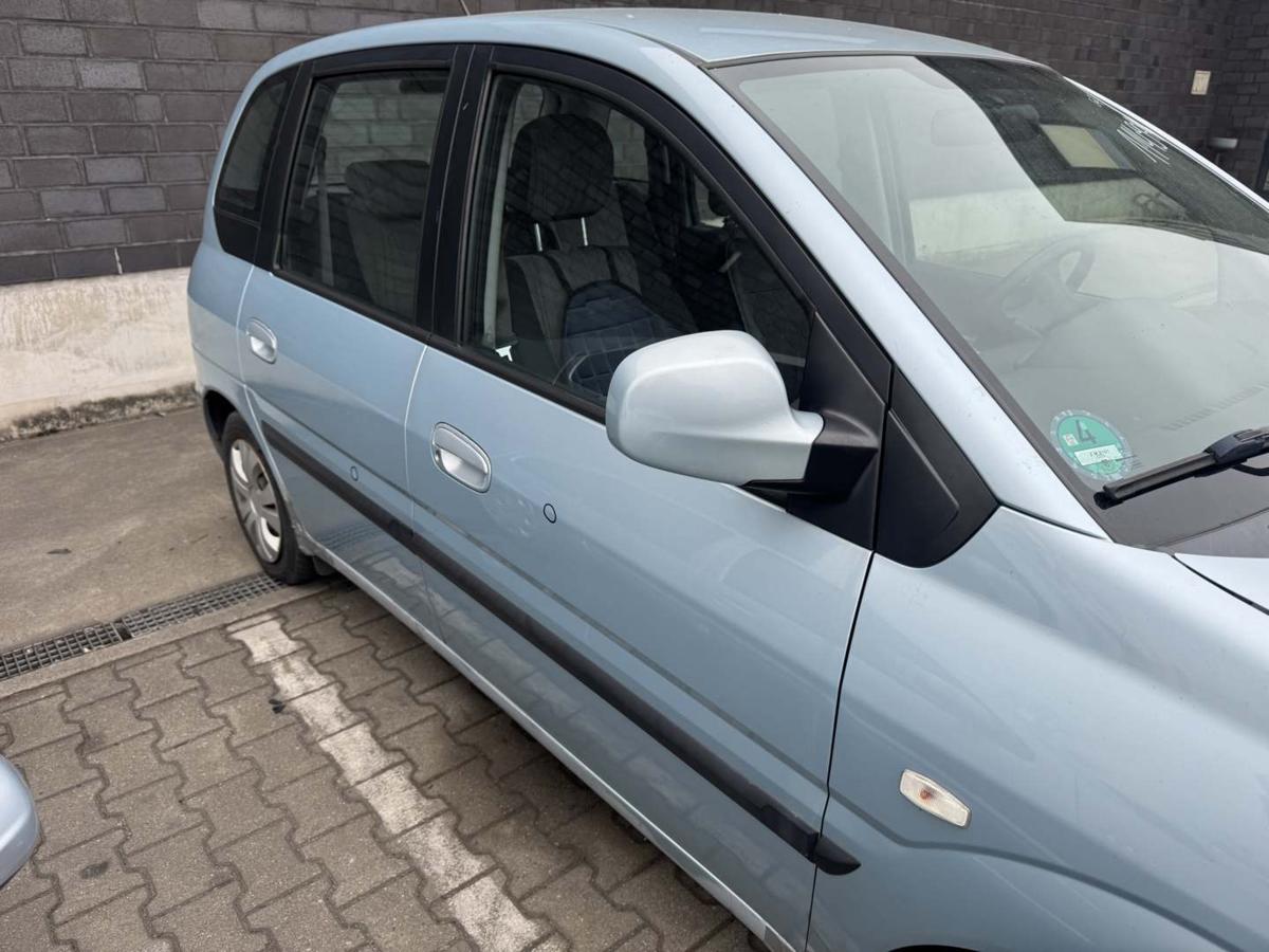 Hyundai Matrix original T&uuml;r vorn rechts VS Celadon Blue Rohbau Bj.2009